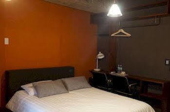 Hotel Local Stitch 2*
